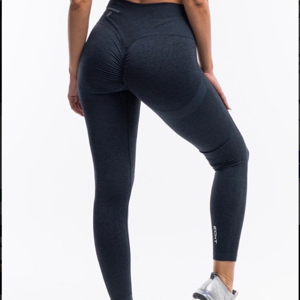 ECHT aride scrunch pant